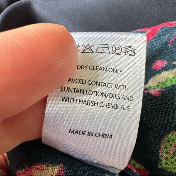 Saloni Wrap Dress Floral Puffy Short Sleeve Rayon Sz US 4 - Picture 14 of 15